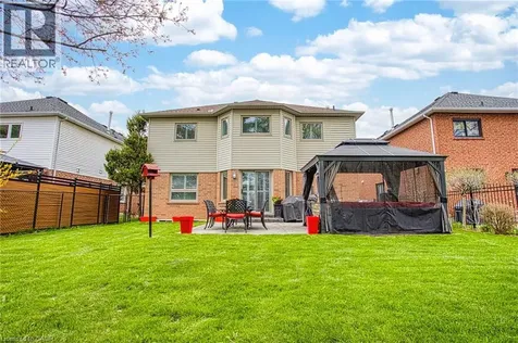 5 Shetland Drive Waterdown ON L8B 0N9