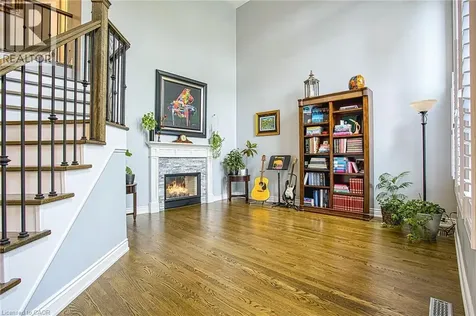 5 Shetland Drive Waterdown ON L8B 0N9