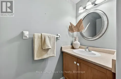 66 Rodgers Road Guelph (kortright West) ON N1G 4Y5