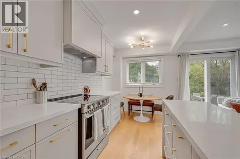 2411 Sovereign Street Oakville ON L6L 1M1