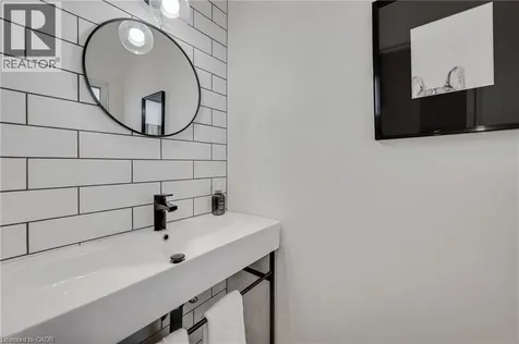 2411 Sovereign Street Oakville ON L6L 1M1