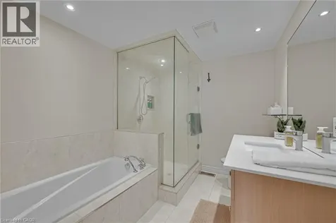 2411 Sovereign Street Oakville ON L6L 1M1