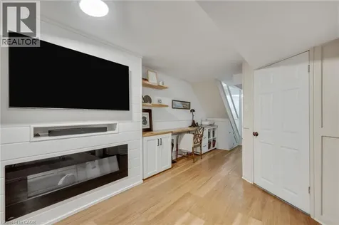 2411 Sovereign Street Oakville ON L6L 1M1