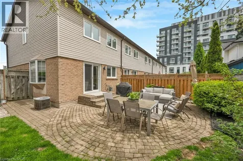 2411 Sovereign Street Oakville ON L6L 1M1
