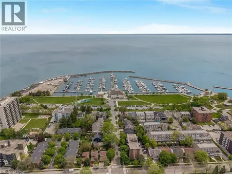 2411 Sovereign Street Oakville ON L6L 1M1
