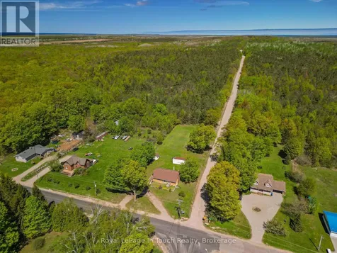 859 Cedar Point Road Tiny ON L9M 0K2