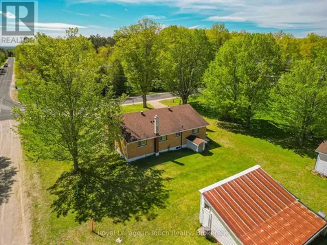 859 Cedar Point Road Tiny ON L9M 0K2