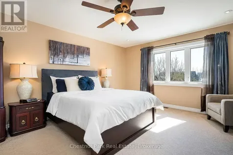 82 Stanley Street Collingwood ON L9Y 0G7