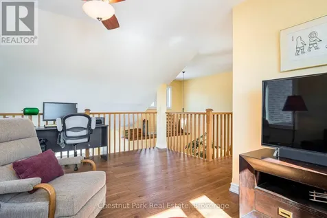 82 Stanley Street Collingwood ON L9Y 0G7