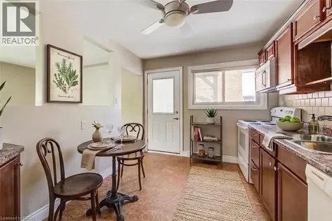 71 Brandon Avenue Kitchener ON N2M 2J2