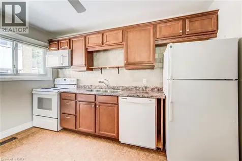 71 Brandon Avenue Kitchener ON N2M 2J2
