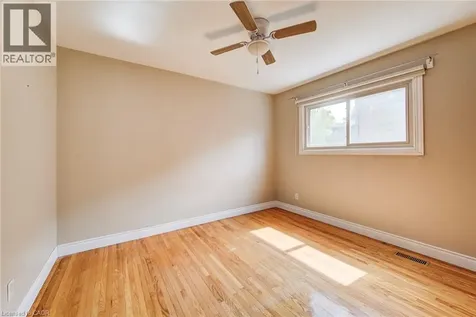 71 Brandon Avenue Kitchener ON N2M 2J2