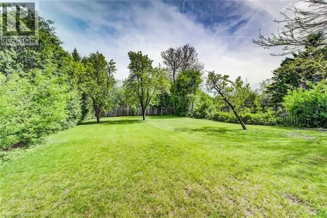71 Brandon Avenue Kitchener ON N2M 2J2