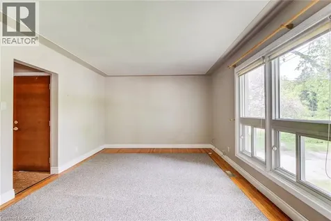 71 Brandon Avenue Kitchener ON N2M 2J2