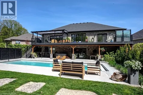 165 Newport Lane Port Dover ON N0A 1N7