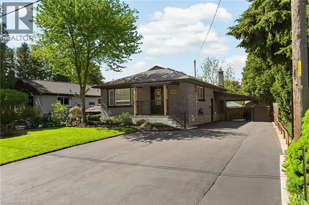 1396 Niels Avenue Burlington ON L7P 2E4