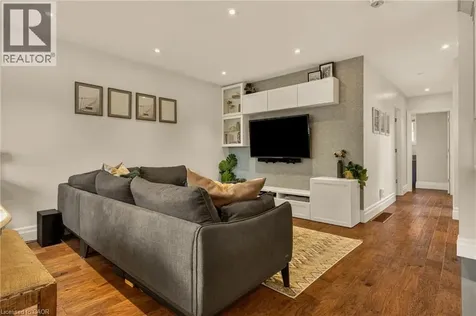 1396 Niels Avenue Burlington ON L7P 2E4