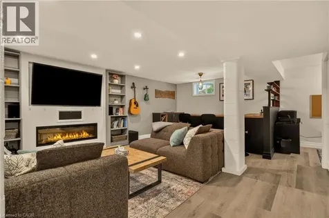 1396 Niels Avenue Burlington ON L7P 2E4