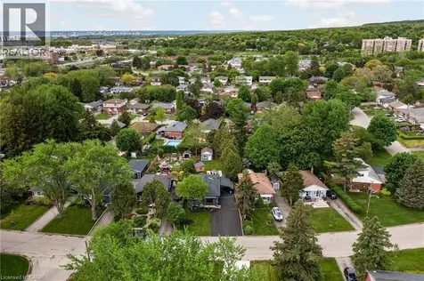 1396 Niels Avenue Burlington ON L7P 2E4