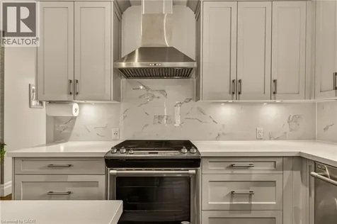 1396 Niels Avenue Burlington ON L7P 2E4