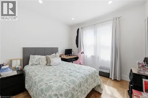 129 Jackson Street West Hamilton ON L8P 1L8