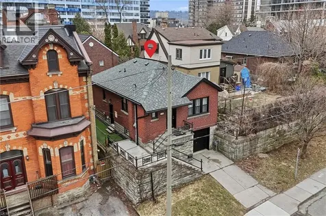 129 Jackson Street West Hamilton ON L8P 1L8