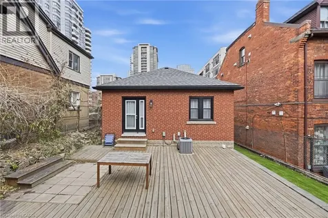 129 Jackson Street West Hamilton ON L8P 1L8