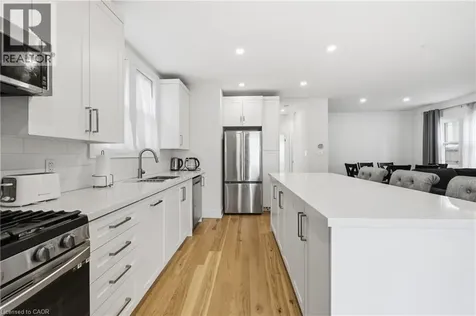 129 Jackson Street West Hamilton ON L8P 1L8