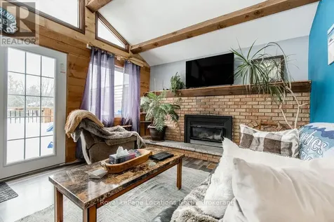 43 Sunnyside Lane Wasaga Beach ON L9Z 2M5