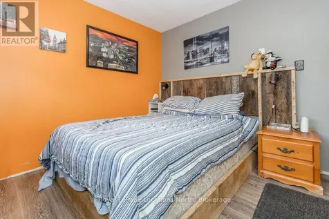 43 Sunnyside Lane Wasaga Beach ON L9Z 2M5