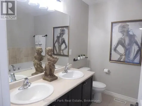 62 Joseph Trail Collingwood ON L9Y 0J3