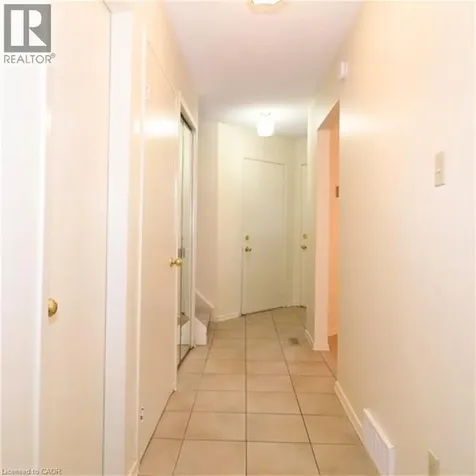 425 Kingscourt Drive Waterloo ON N2K 3R4