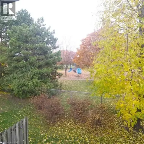 425 Kingscourt Drive Waterloo ON N2K 3R4