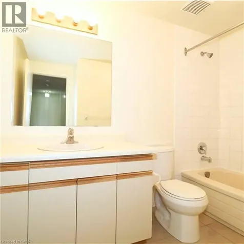 425 Kingscourt Drive Waterloo ON N2K 3R4