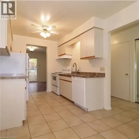 425 Kingscourt Drive Waterloo ON N2K 3R4