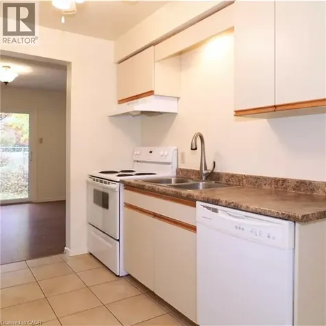 425 Kingscourt Drive Waterloo ON N2K 3R4
