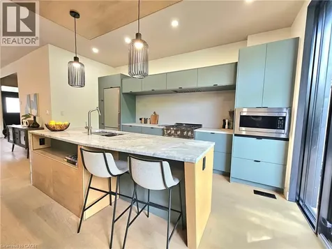 18 Alanson Street Hamilton ON L8N 1W5