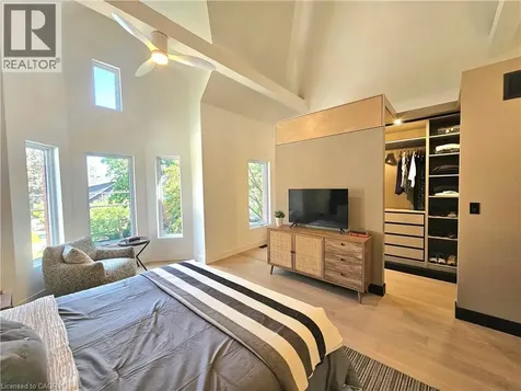 18 Alanson Street Hamilton ON L8N 1W5