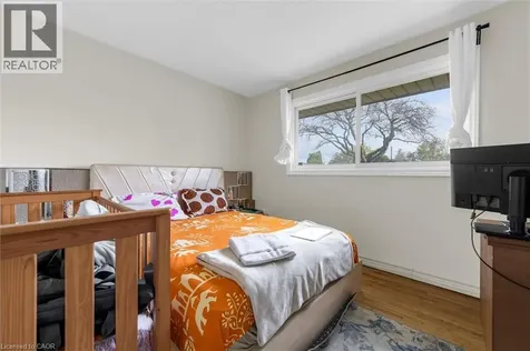 46 Beaconsfield Drive Hamilton ON L8T 2W9