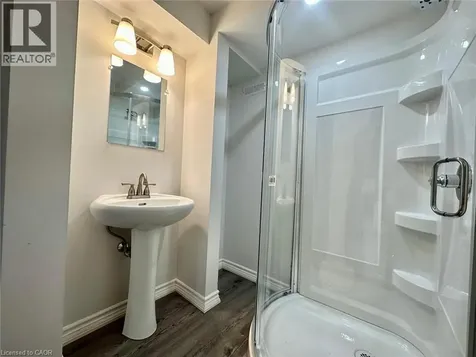 295 Gillespie Drive Brantford ON N3T 0W1