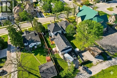 422 Greenfield Street Petrolia ON N0N 1R0