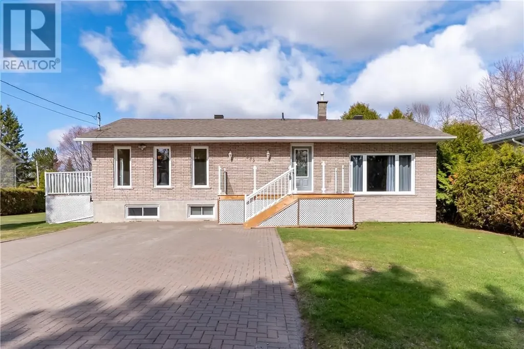 2893 Baker Avenue Val Caron ON P3N 1J9