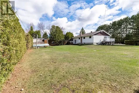 2893 Baker Avenue Val Caron ON P3N 1J9