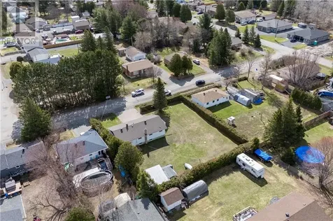 2893 Baker Avenue Val Caron ON P3N 1J9