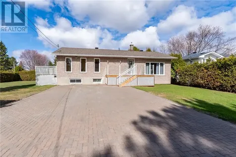 2893 Baker Avenue Val Caron ON P3N 1J9
