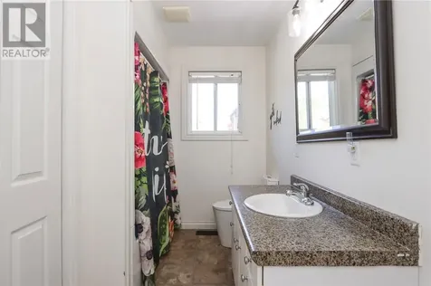 76 Glenbower Crescent Wahnapitae ON P0M 3C0