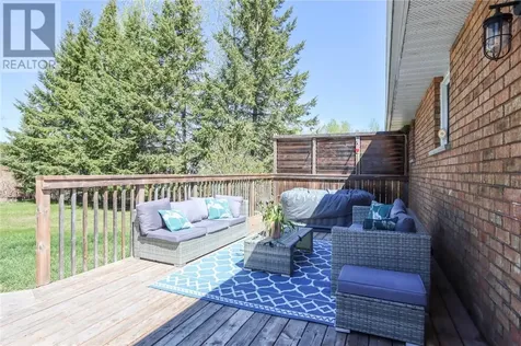 76 Glenbower Crescent Wahnapitae ON P0M 3C0