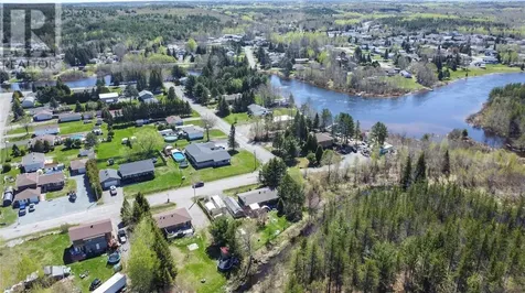76 Glenbower Crescent Wahnapitae ON P0M 3C0