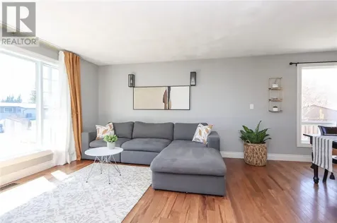 76 Glenbower Crescent Wahnapitae ON P0M 3C0