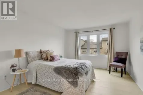 221 Desrosiers Street Ottawa ON K1L 7T2